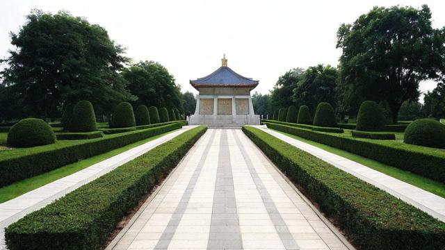 李嘉诚祖坟风水图片虎